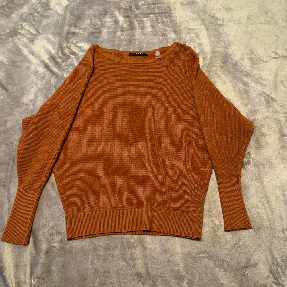 Cozy Orange Crew Neck Sweater with Relaxed Fit